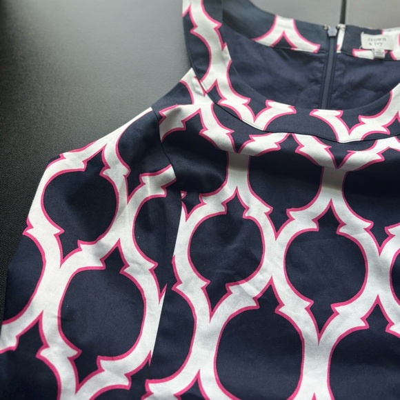 Womens Crown & Ivy Sleeveless Sheath Dress Geometric Print Navy White 10 - Picture 6 of 8